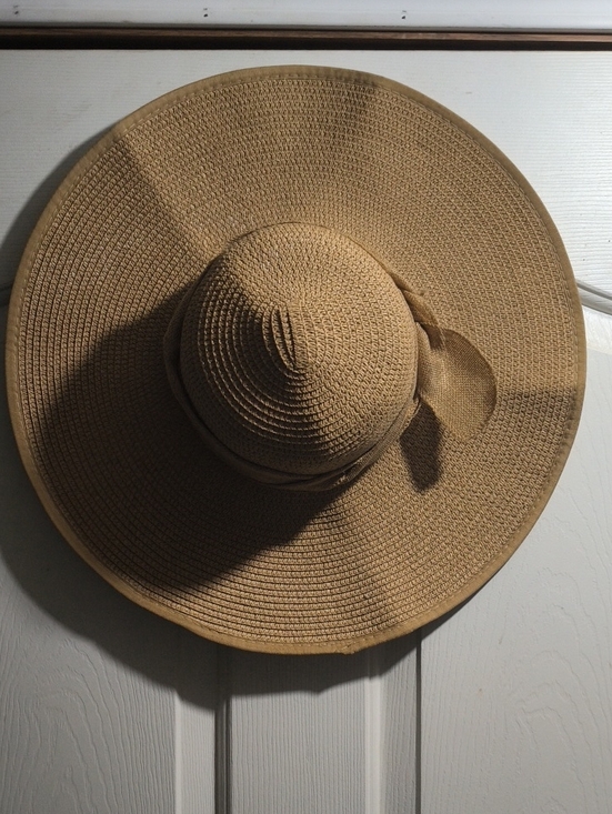 Accessories - Wide Brim Straw Sun Hat - Tan